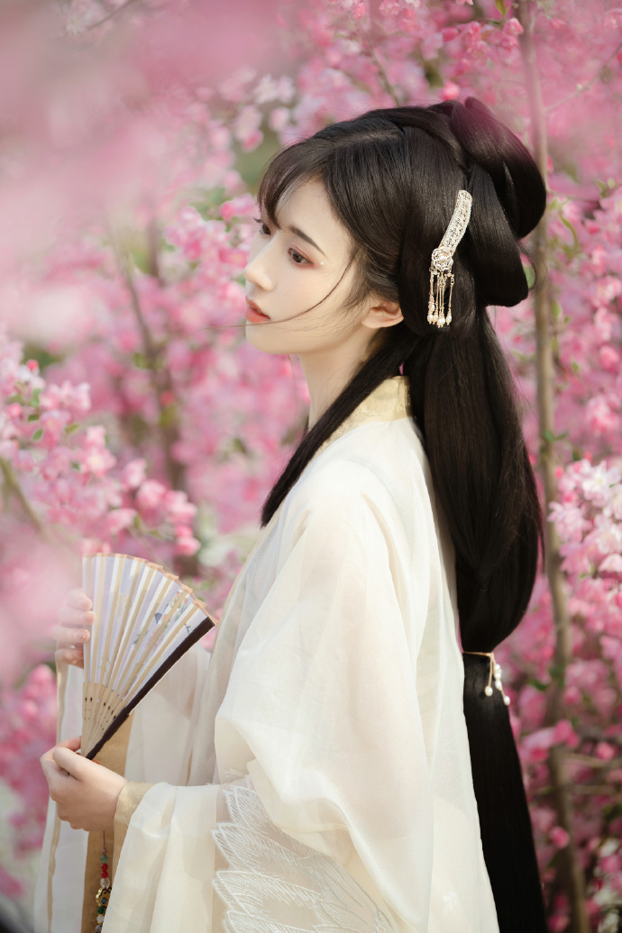 春光乍泄